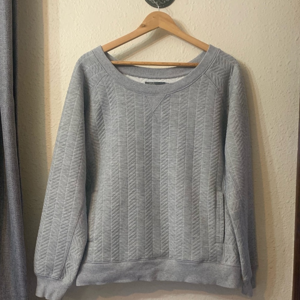 Prana Gray Herringbone Fitted Sweatshirt - Size Medium